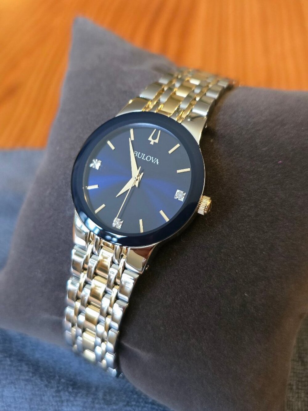 Bulova Women's Watch, $475 MSRP, Diamonds, Blue Dial/Bezel, Japan, 30mm 98P190